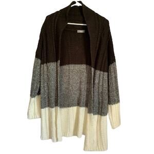 Neiman Marcus Color Block Black/Gray/White Small Open Collared Cardigan